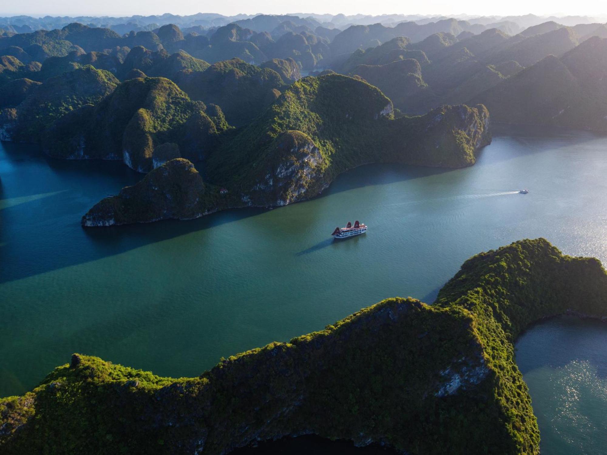 V'Spirit Cruise Hotel Ha Long Exterior foto